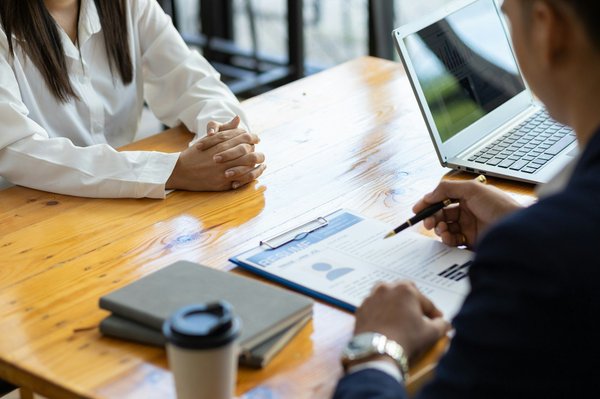 Selecting the Right HRIS System in 2024: Key Considerations